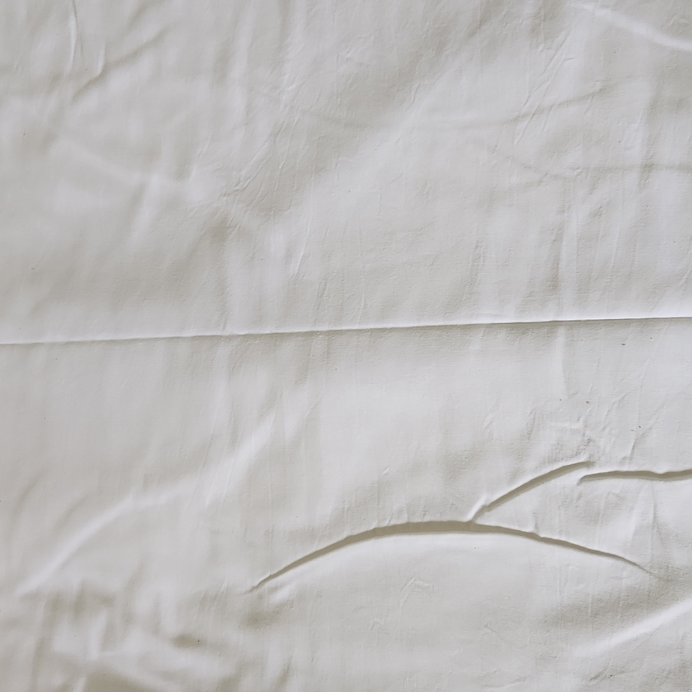 White flat sheet